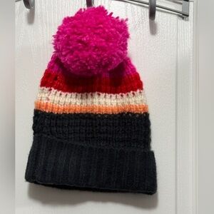 Universal Thread Winter Beanie Pom Pom Hat
Women’s One Size NWT pink navy orange